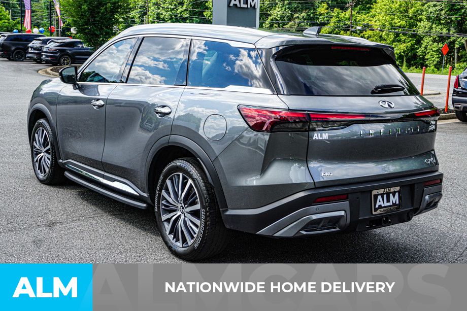 Used 2024 Gray INFINITI Sensory image 5