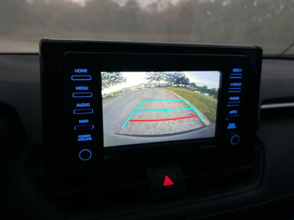 Thumbnail: 2022 Toyota RAV4 - 24