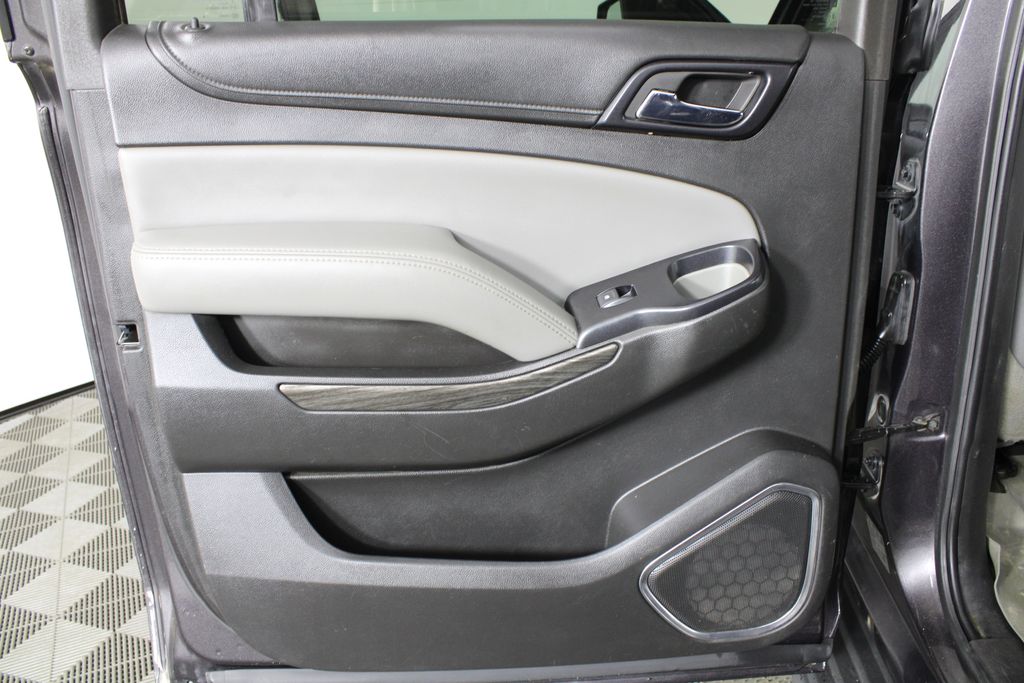 Used 2015 Chevrolet Suburban for sale in 