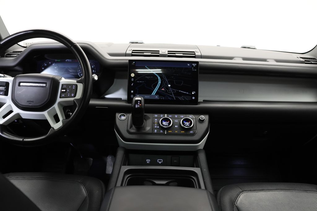 Thumbnail: 2022 Land Rover Defender - 15