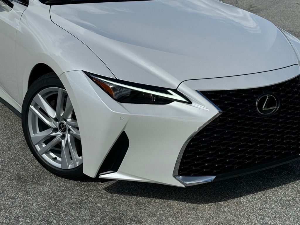 2024 Lexus IS 300 6