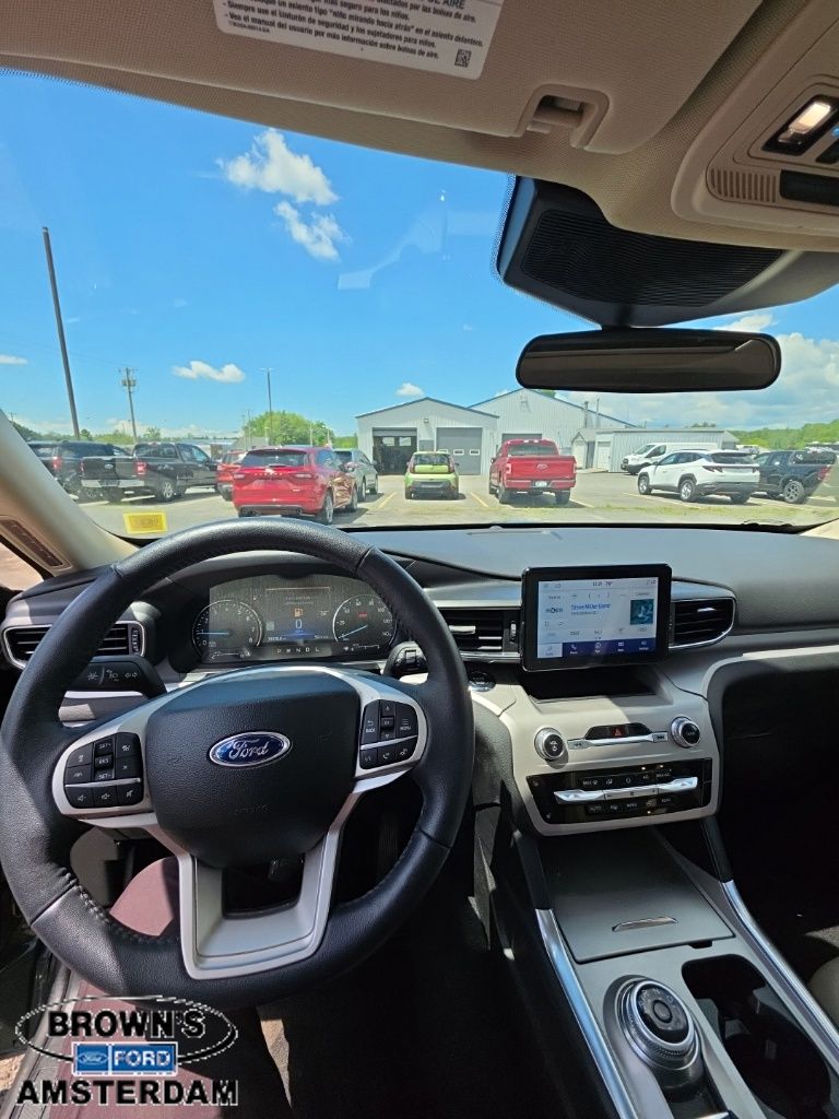 2023 Ford Explorer XLT - 1