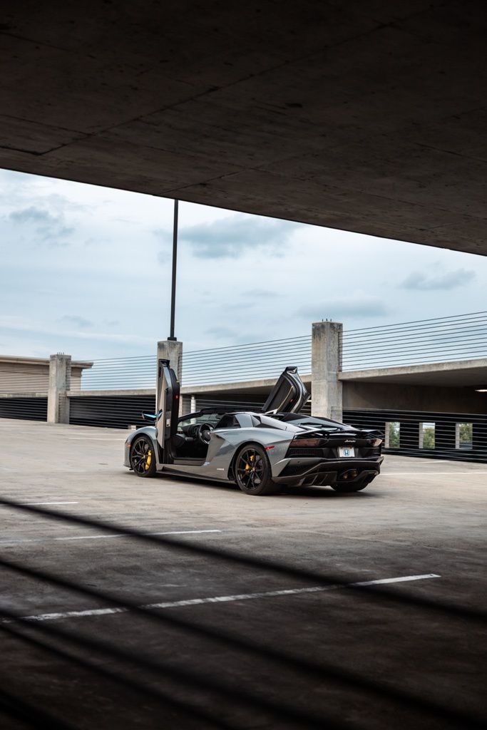 Thumbnail: 2019 Lamborghini Aventador - 16