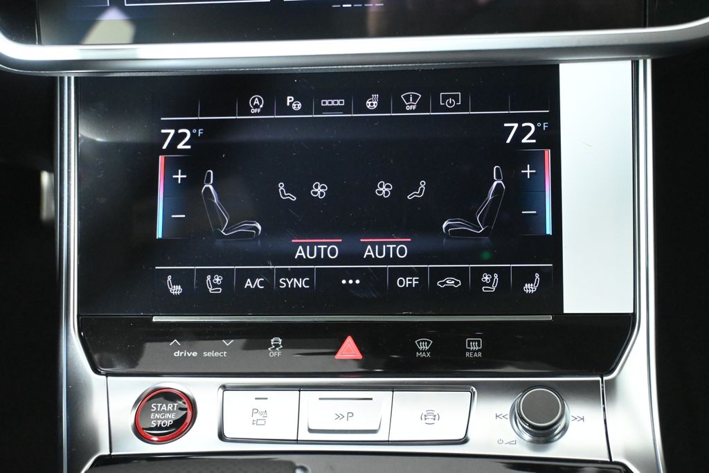 Thumbnail: 2026 Audi RS 6 - 18