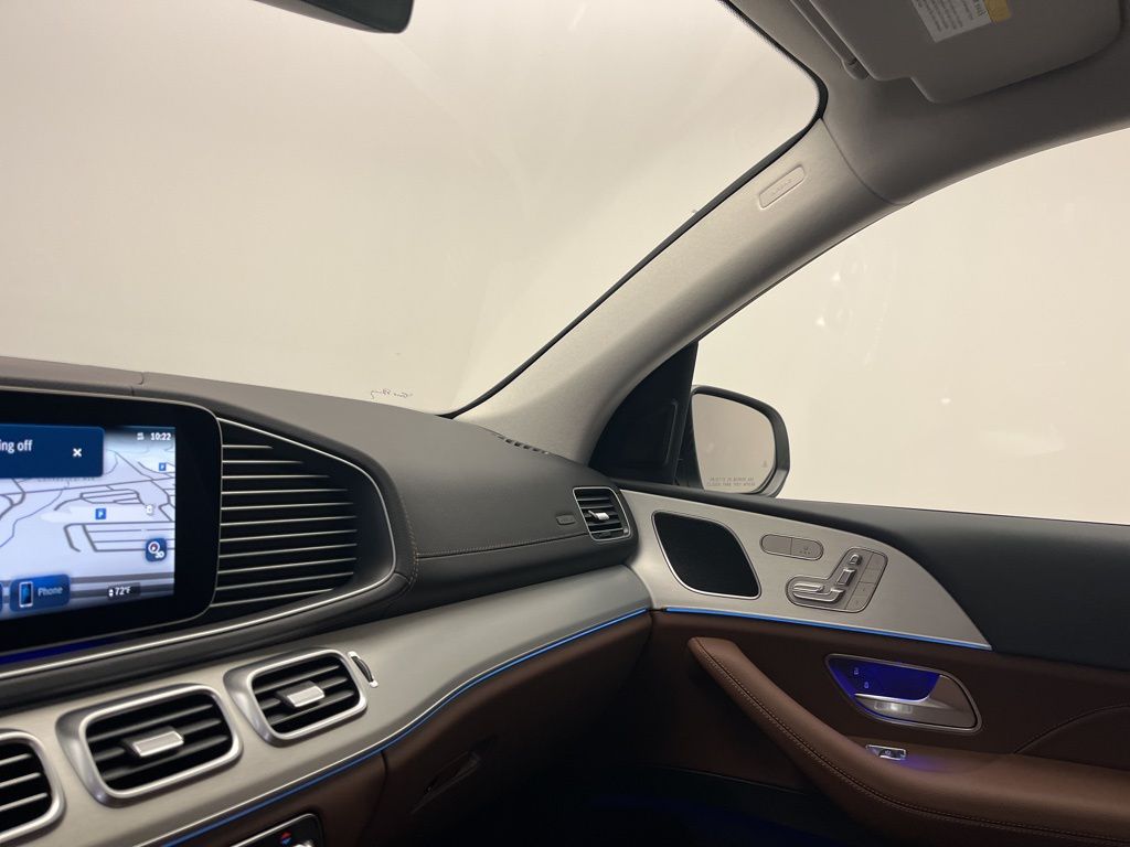 Thumbnail: 2026 Mercedes-Benz GLE - 23