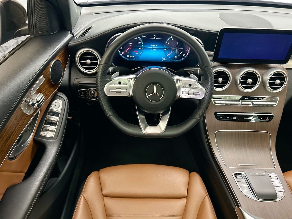 Thumbnail: 2023 Mercedes-Benz GLC - 10