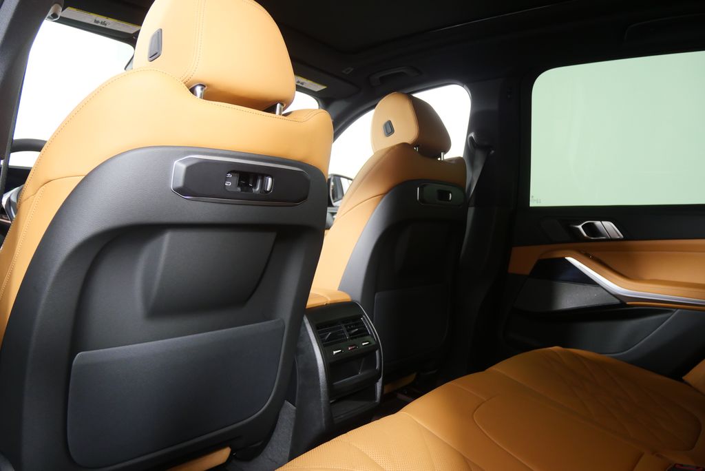 Thumbnail: 2026 BMW X5 - 17