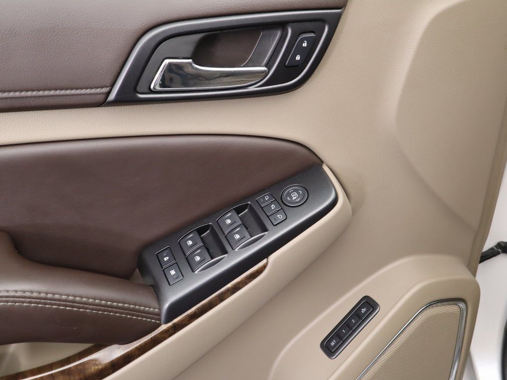 2016 Chevrolet Tahoe LT 25