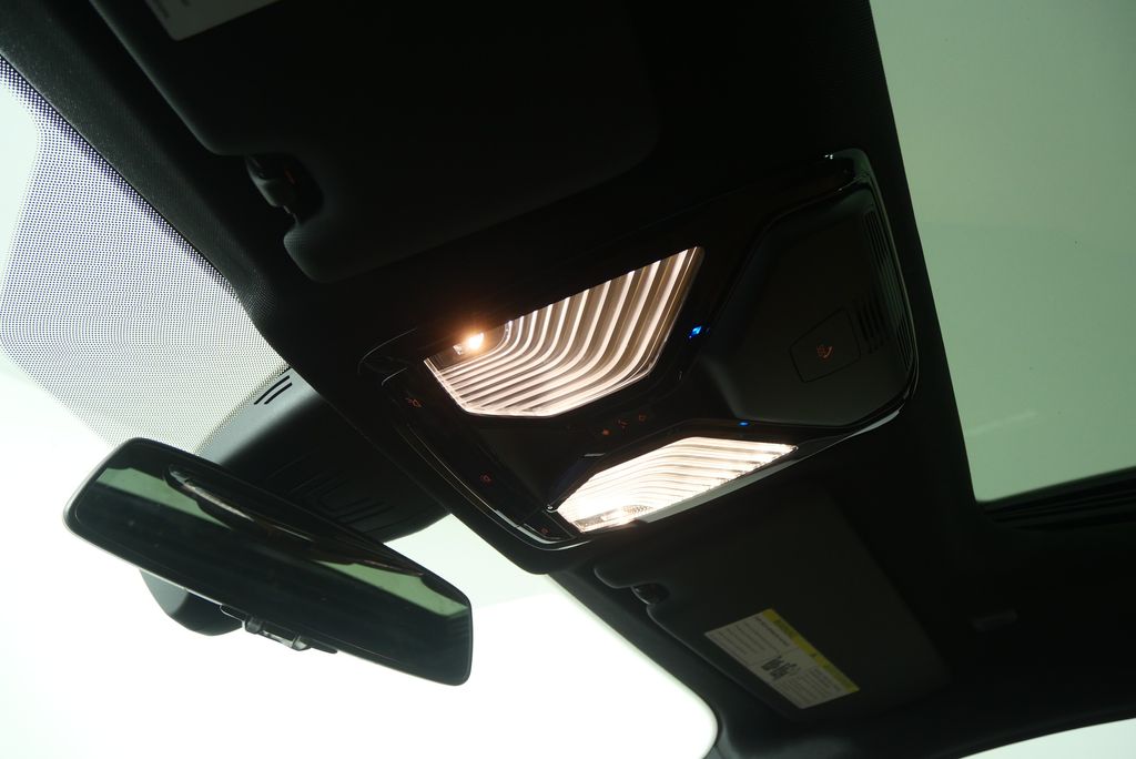 Thumbnail: 2023 BMW i4 - 23