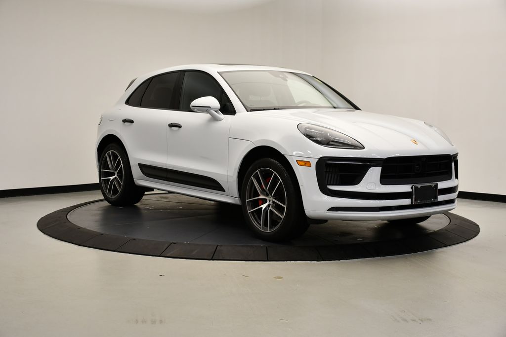 2022 Porsche Macan S 7