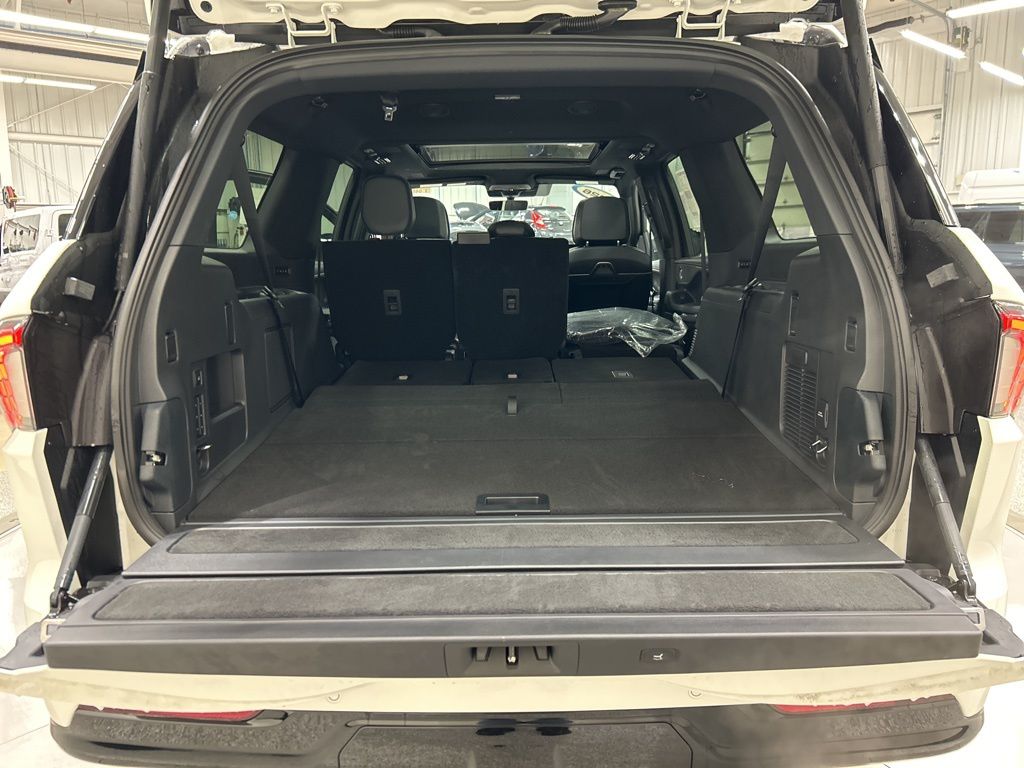 new 2026 Lincoln Navigator L car, priced at $109,230