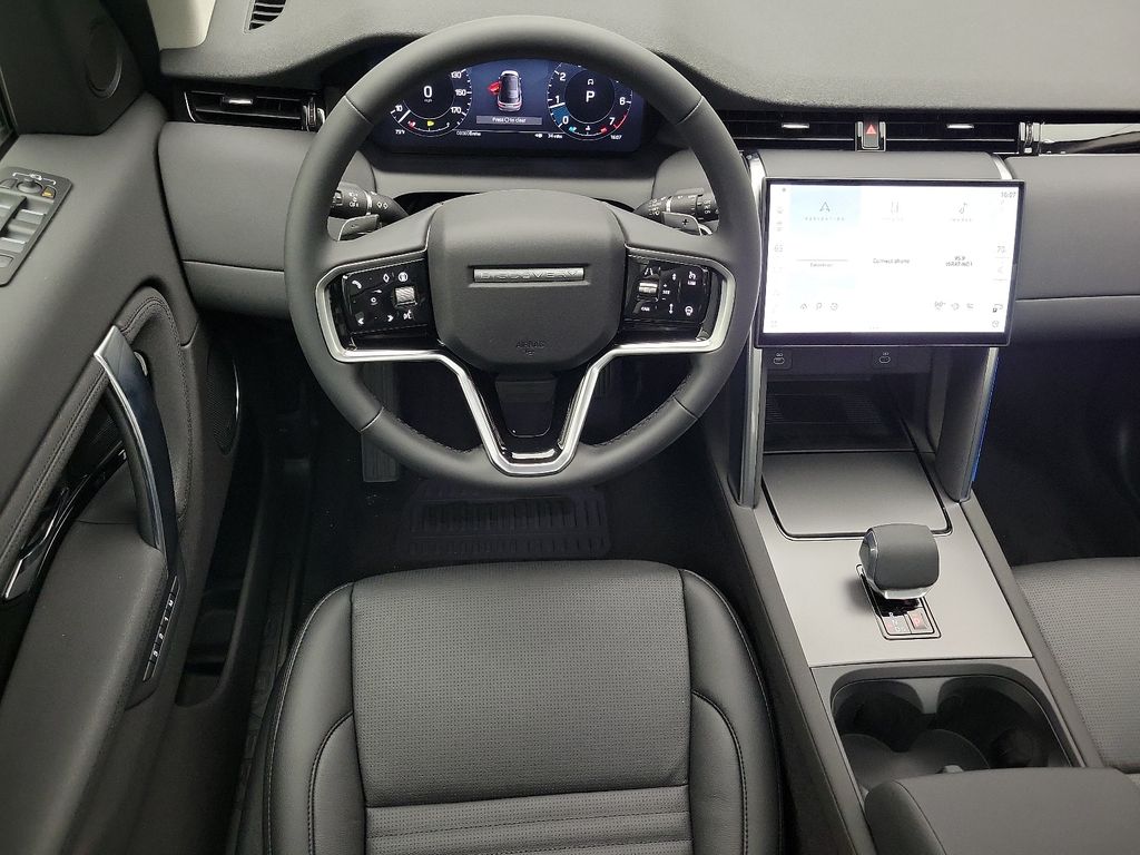 Thumbnail: 2025 Land Rover Discovery Sport - 7