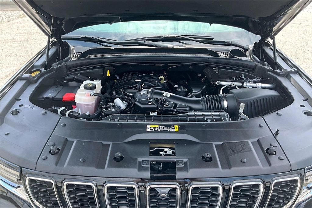 Used 2023 Jeep Grand Cherokee SUV