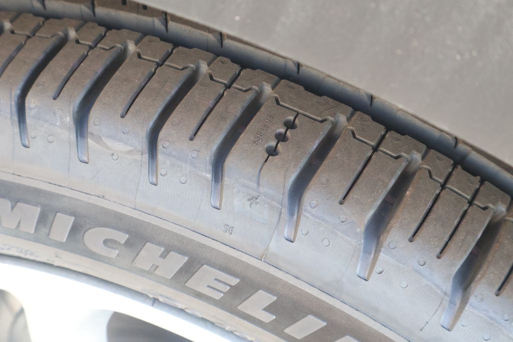 Thumbnail: 2027 Chevrolet Bolt EV - 12