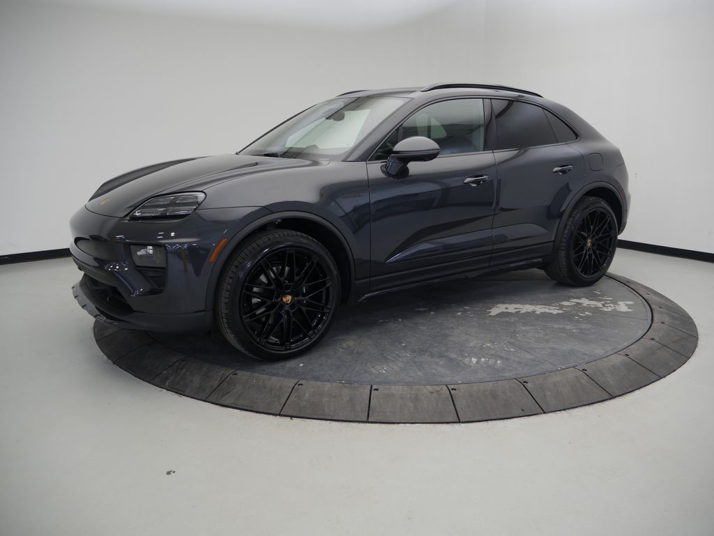 Thumbnail: 2026 Porsche Macan - 1