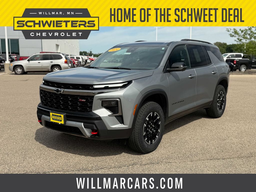 Sterling Gray Metallic 2024 Chevrolet Traverse SUV / Crossover Four-Wheel Drive 8-Speed Automatic