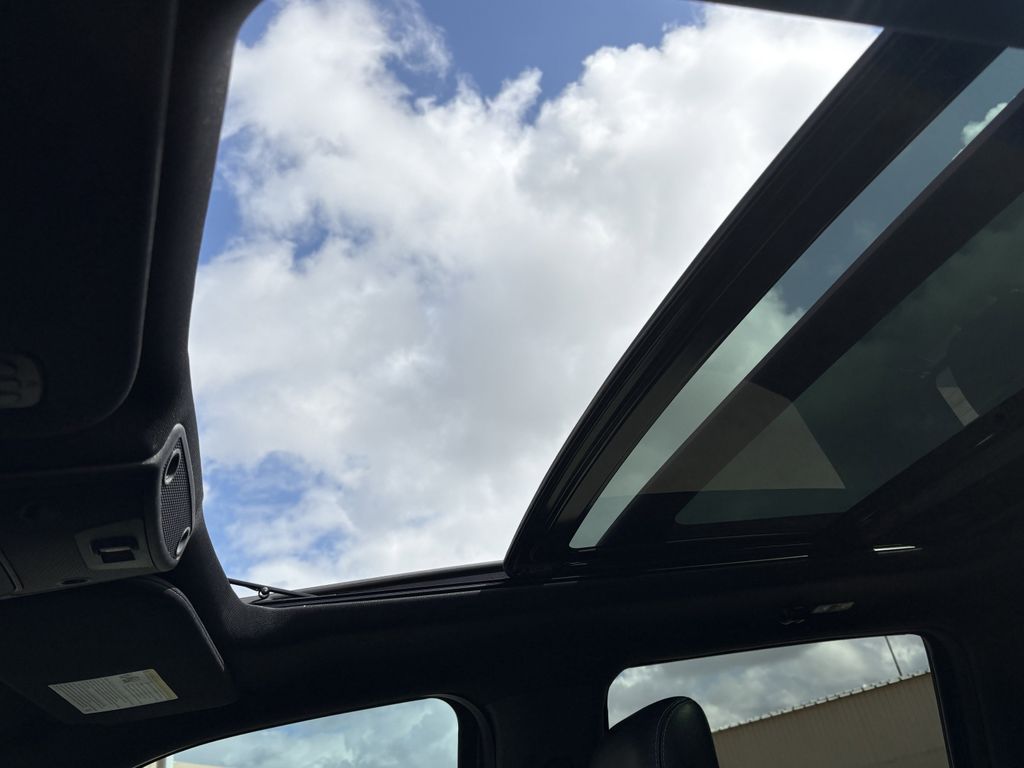 Used 2018 Magnetic Ford Lariat image 21