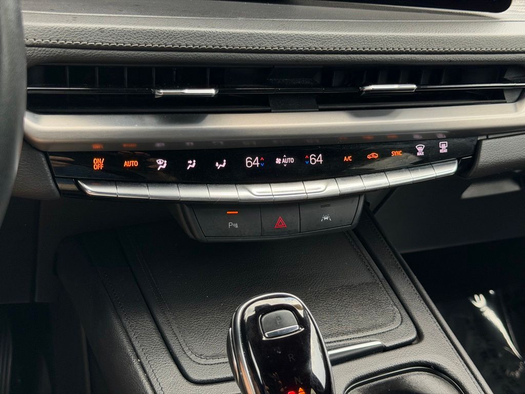 2025 Cadillac XT4 Premium Luxury Stellar Black Metallic - Jim Hudson Acura - Image 35