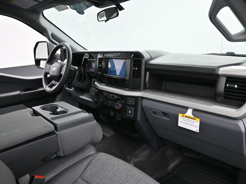 2026 Ford F-350 XL photo 24