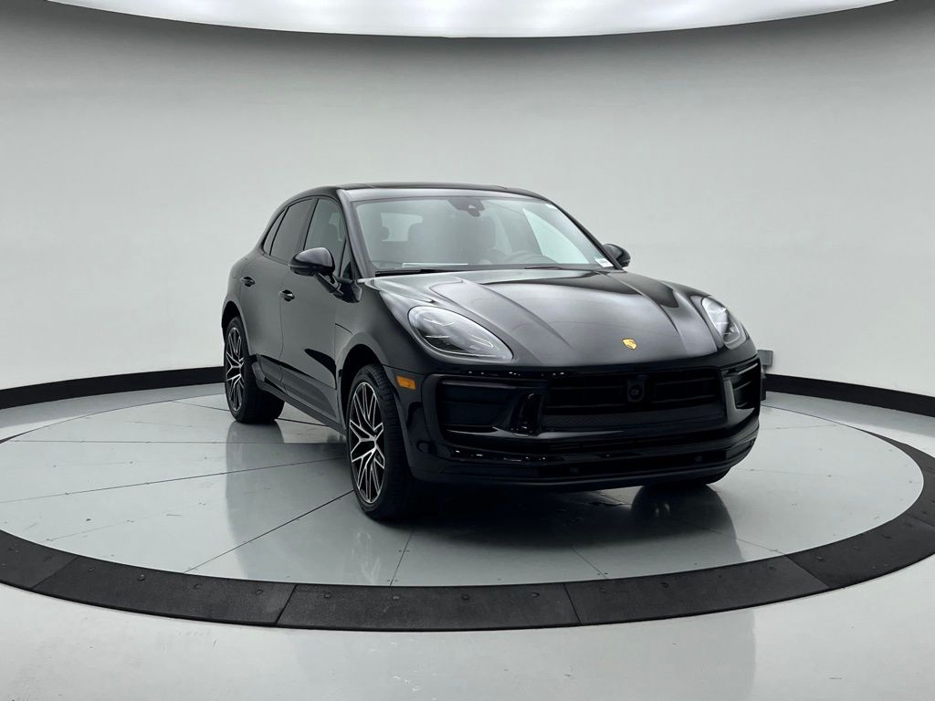 Thumbnail: 2025 Porsche Macan - 7