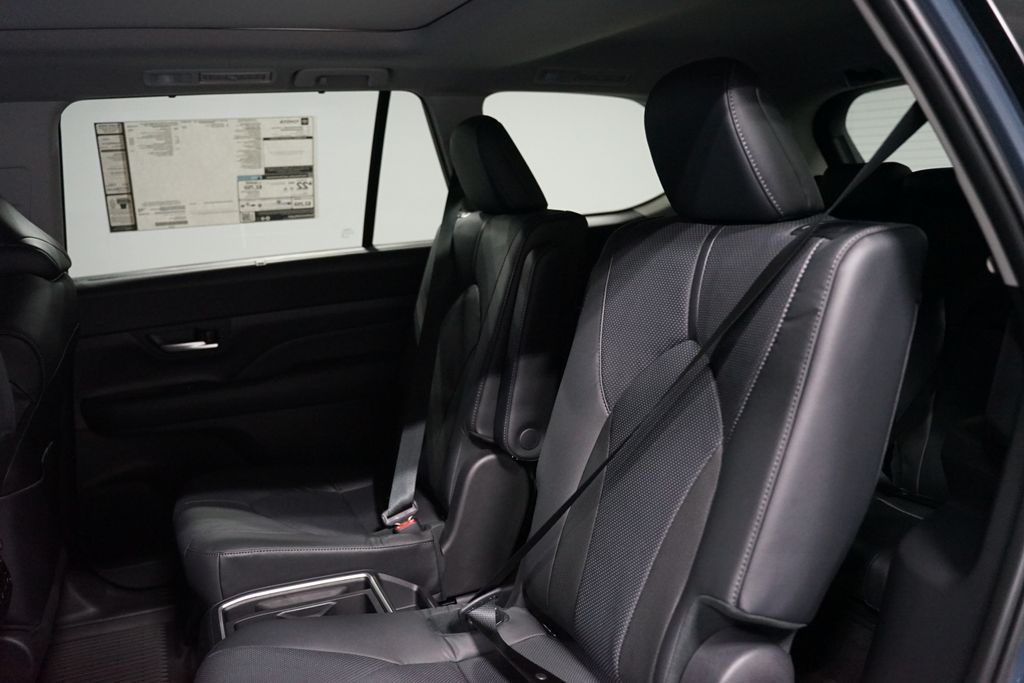 Thumbnail: 2026 Toyota Grand Highlander - 14
