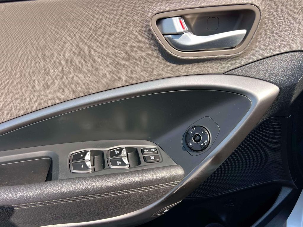 Used 2018 Hyundai Santa Fe SUV