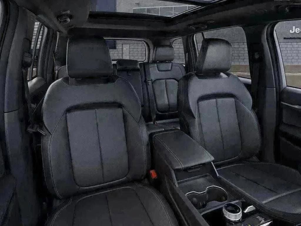 Used 2026 Jeep Grand Cherokee SUV