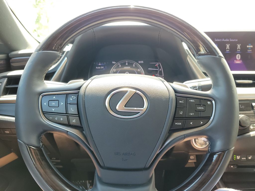 used 2019 Lexus ES car, priced at $29,998