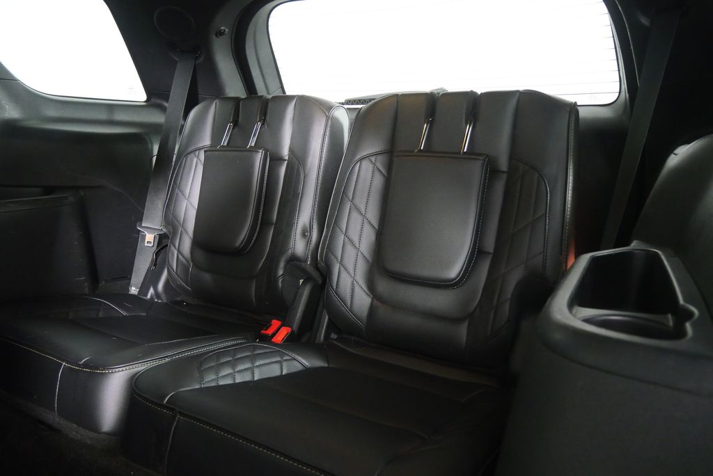 Thumbnail: 2017 Ford Explorer - 16