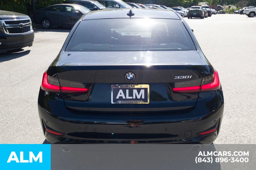 Used 2021 Black BMW 330i image 6
