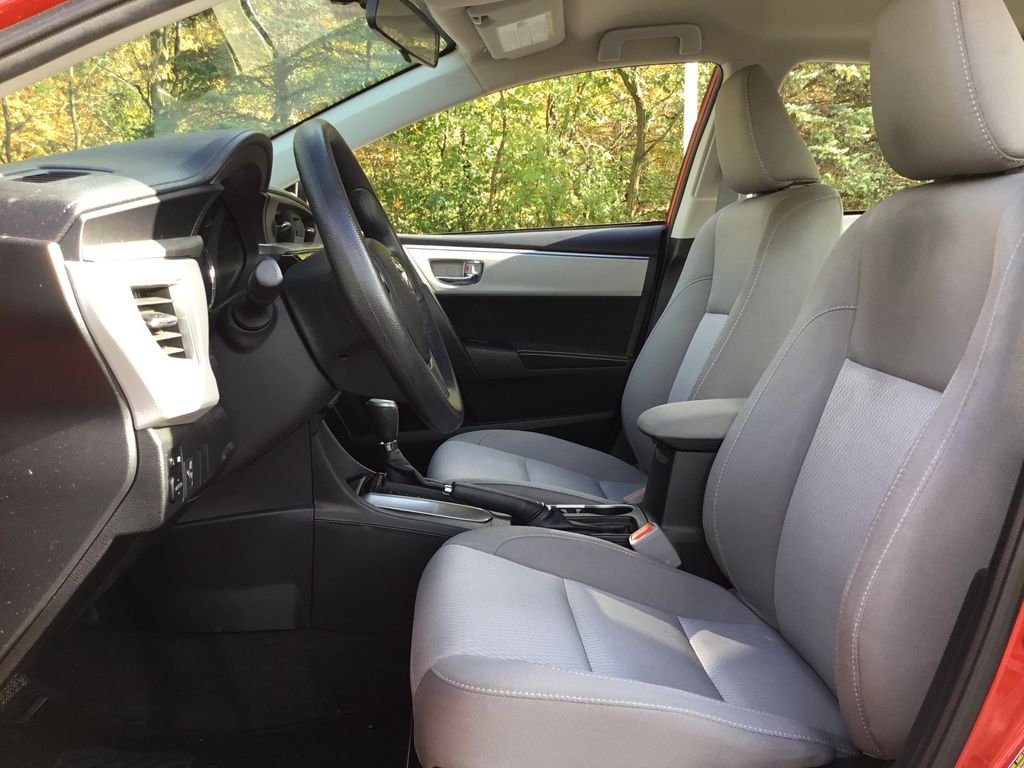Thumbnail: 2014 Toyota Corolla - 9
