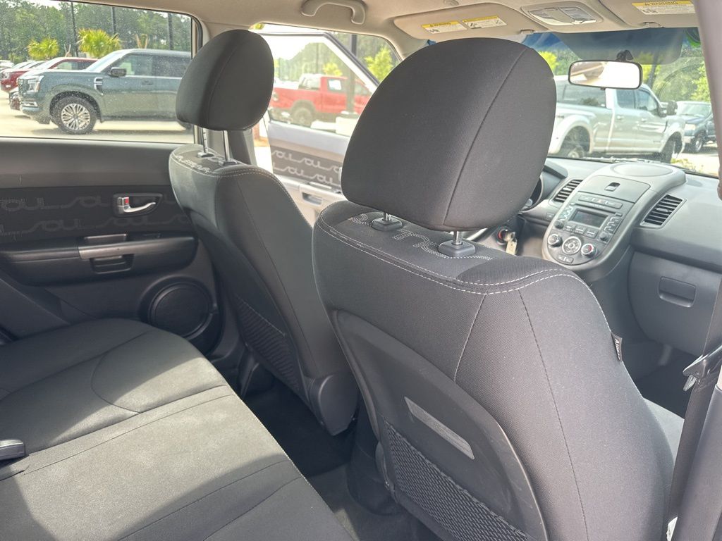 2013 Dune Kia Soul Plus FWD Hatchback