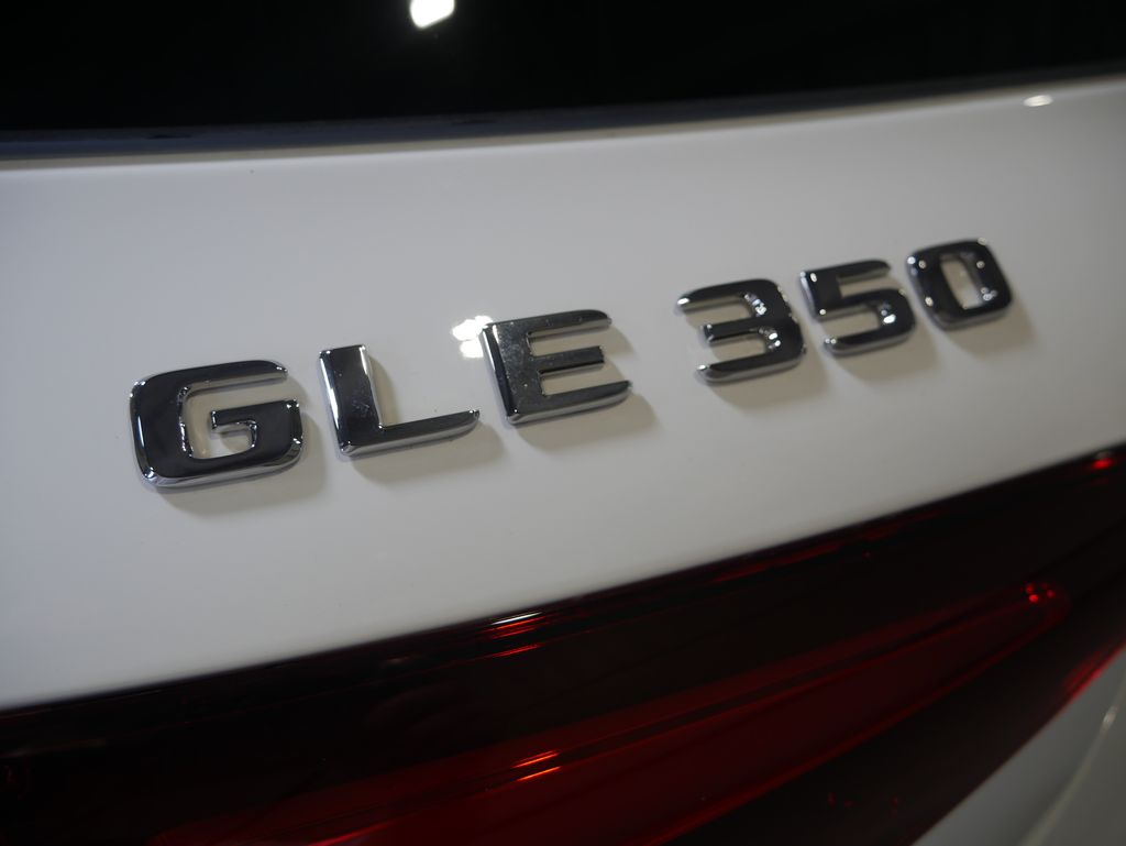 Thumbnail: 2026 Mercedes-Benz GLE - 9