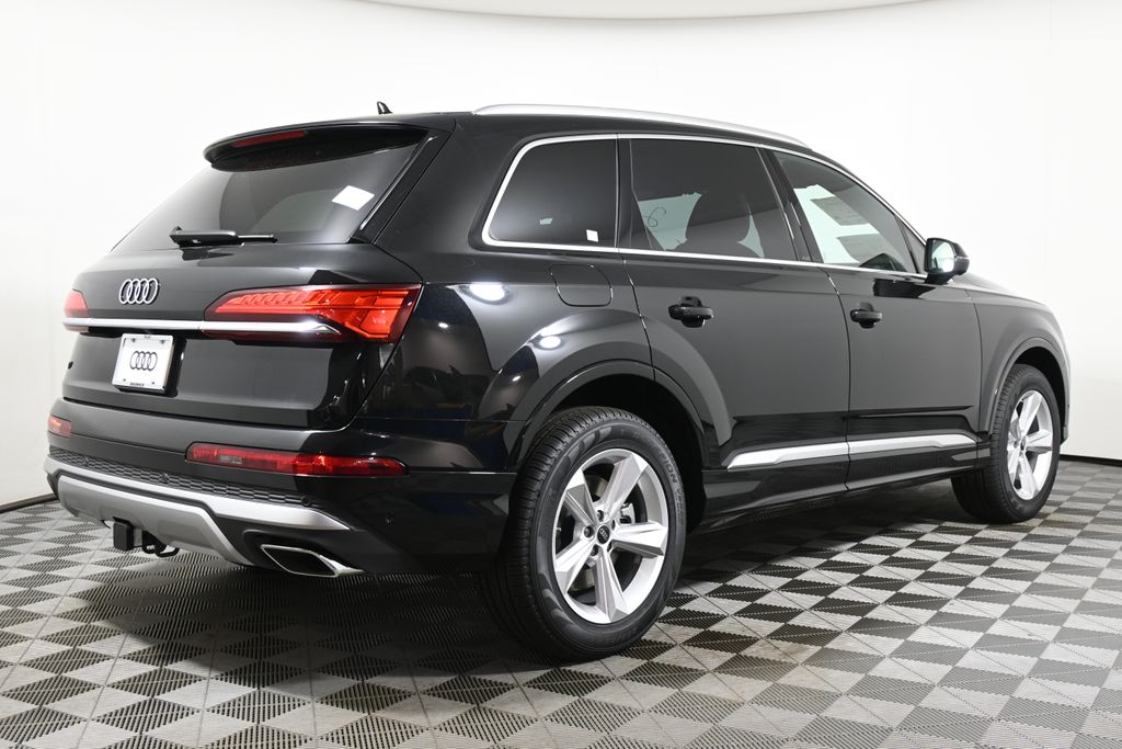 2025 Audi Q7  7