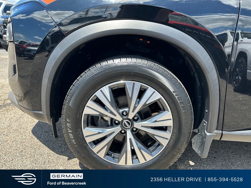 Used 2023 Black Nissan SV image 12