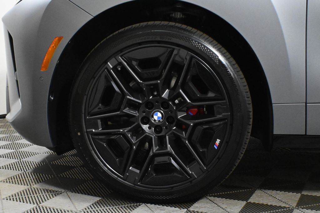 Thumbnail: 2026 BMW iX - 11
