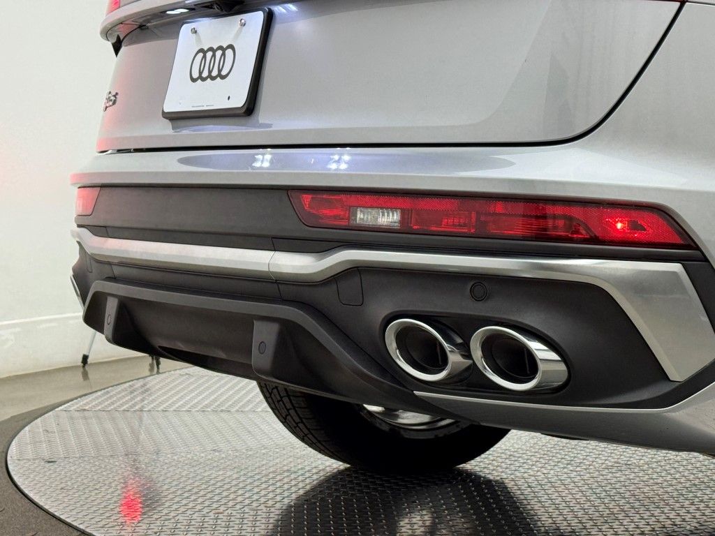 2023 Audi SQ5 Prestige 14