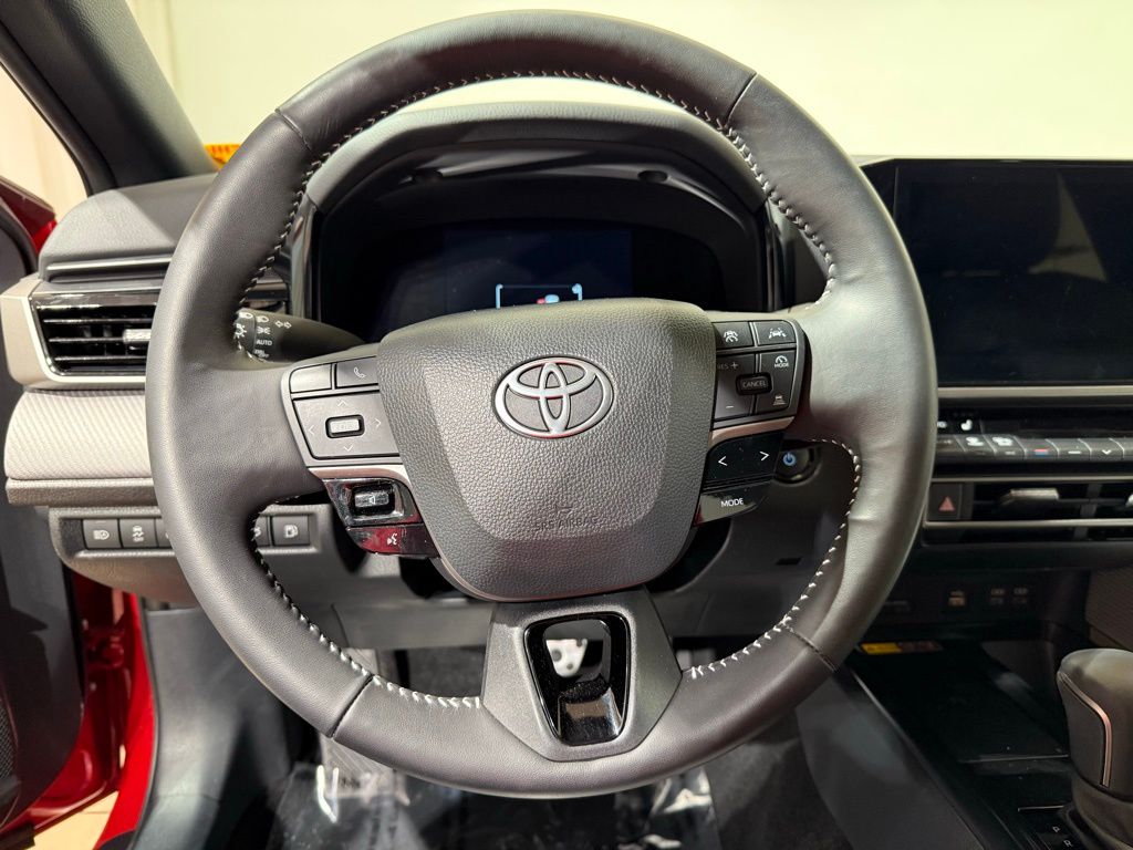 2025 Toyota Camry SE 23