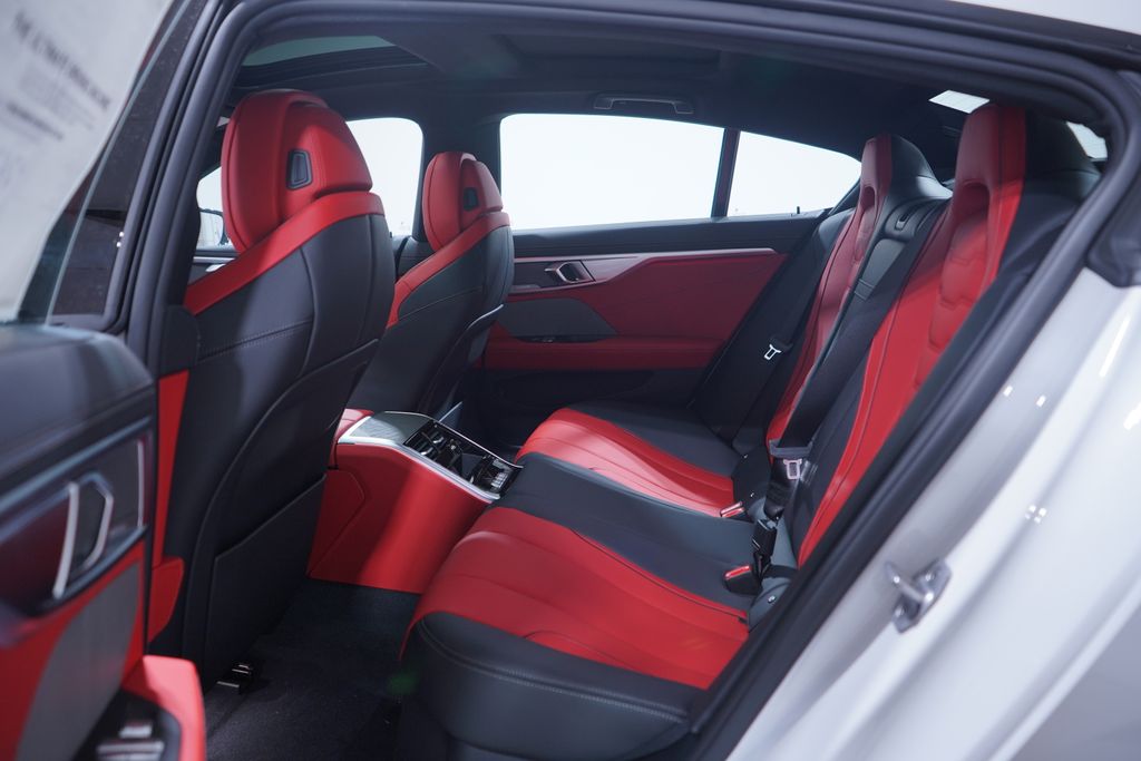 Thumbnail: 2026 BMW 8 Series - 9