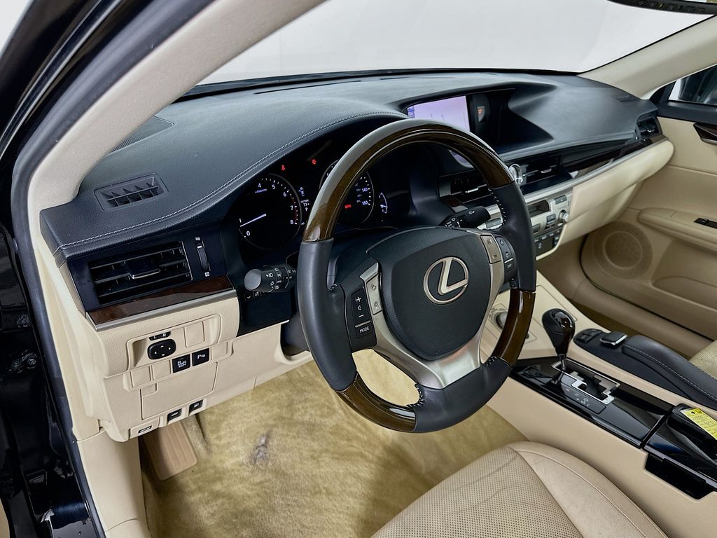 2014 Lexus ES 350 9