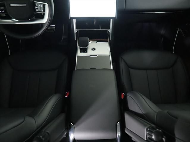 Thumbnail: 2025 Land Rover Range Rover - 18