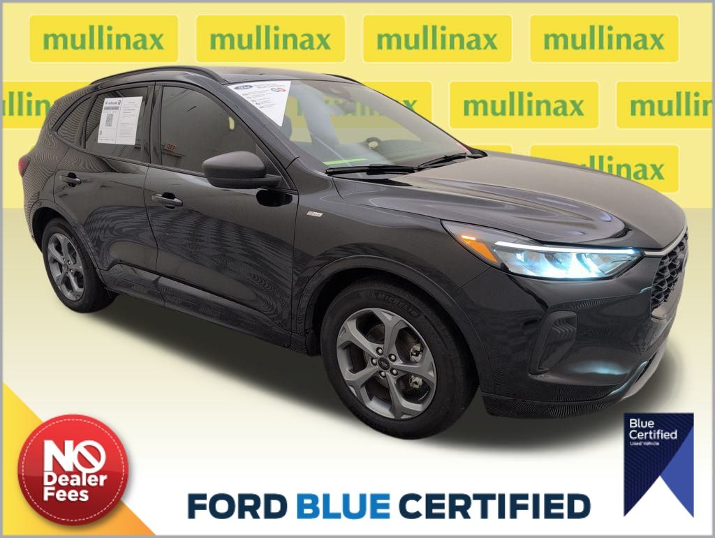 2024 Ford Escape ST-Line's photo