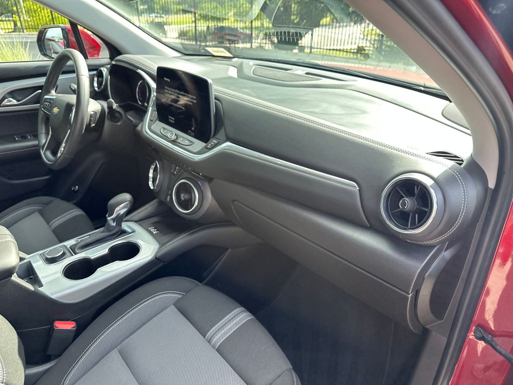 Used 2024 Red Chevrolet LT image 39