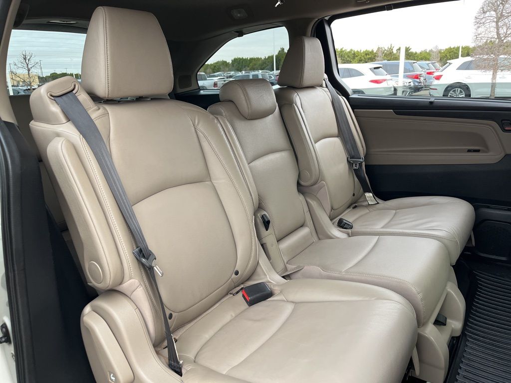 Thumbnail: 2018 Honda Odyssey - 28