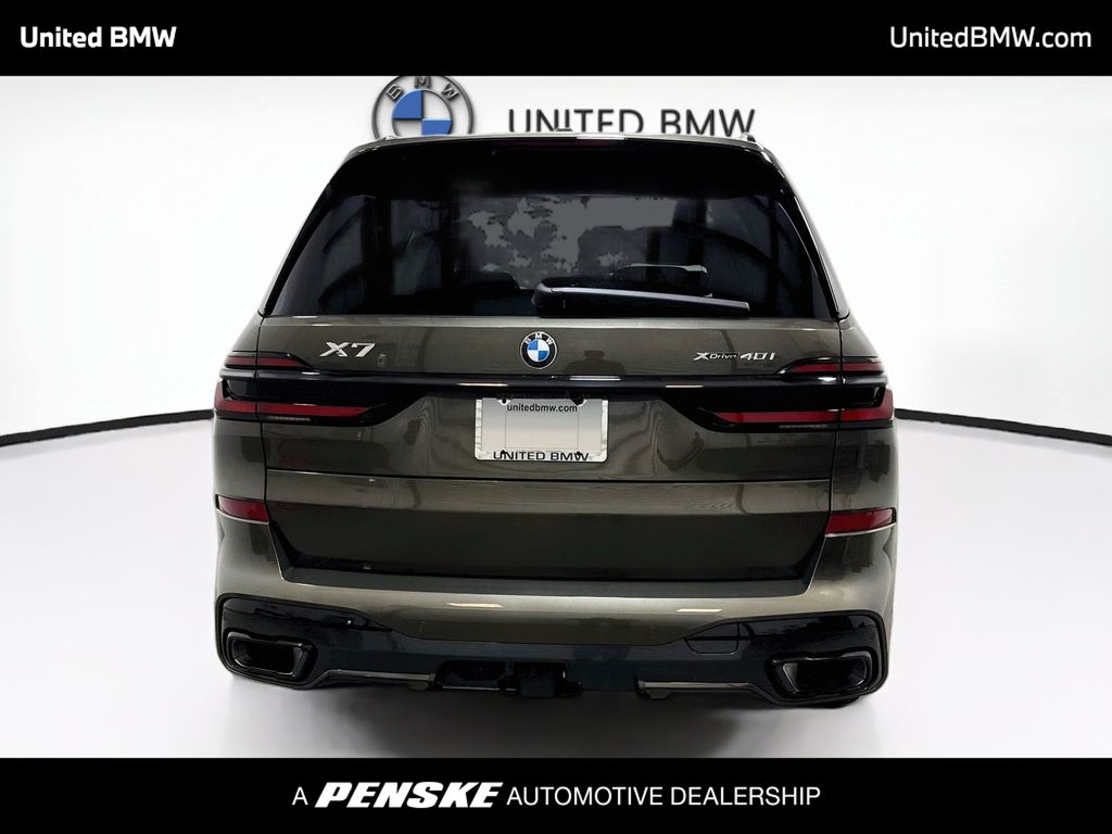 Thumbnail: 2027 BMW X7 - 6