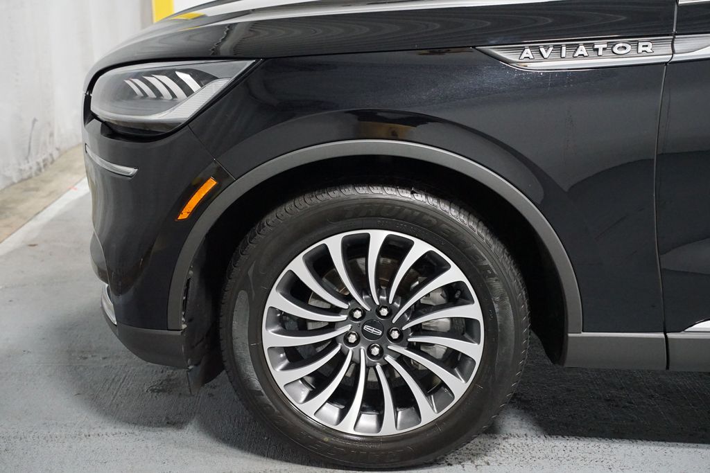 Thumbnail: 2023 Lincoln Aviator - 5