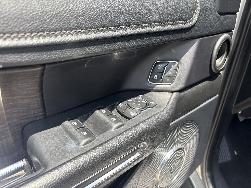 2018 Ford Expedition Limited Silver at Autostrade