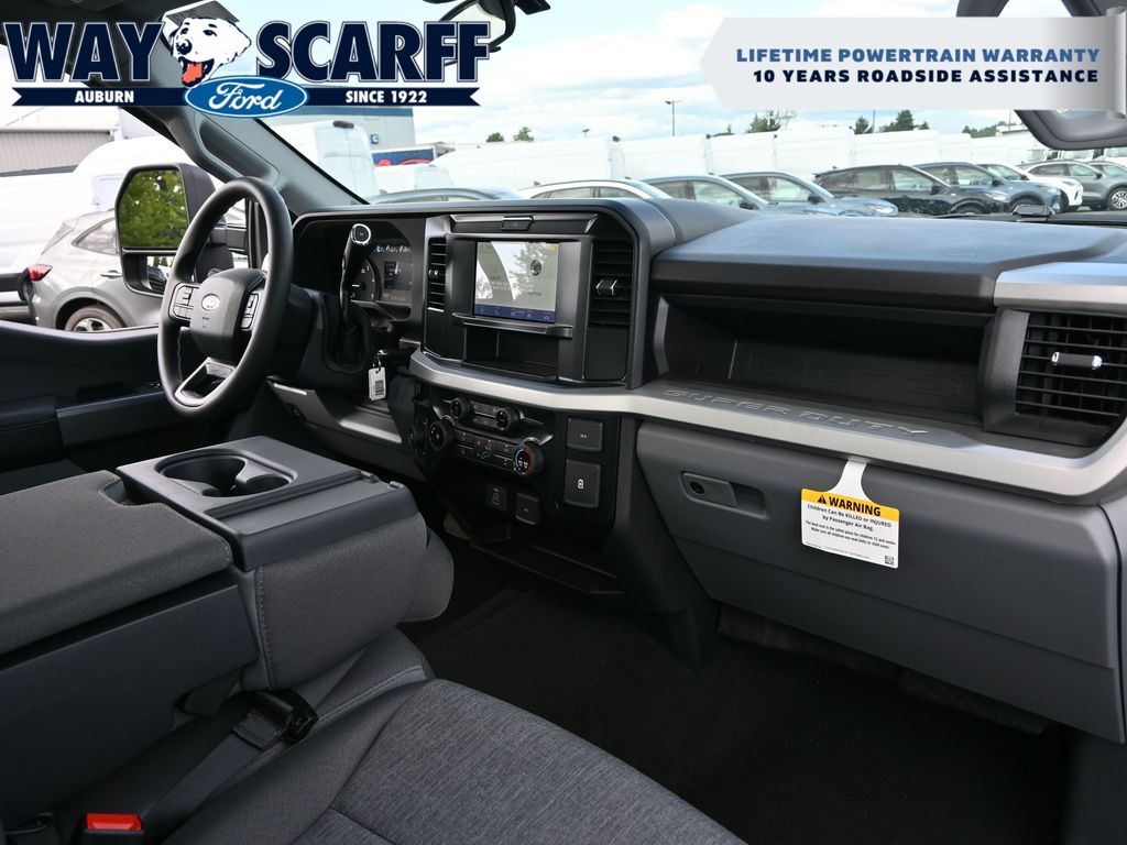 2025 Ford F-350 Super Duty XL