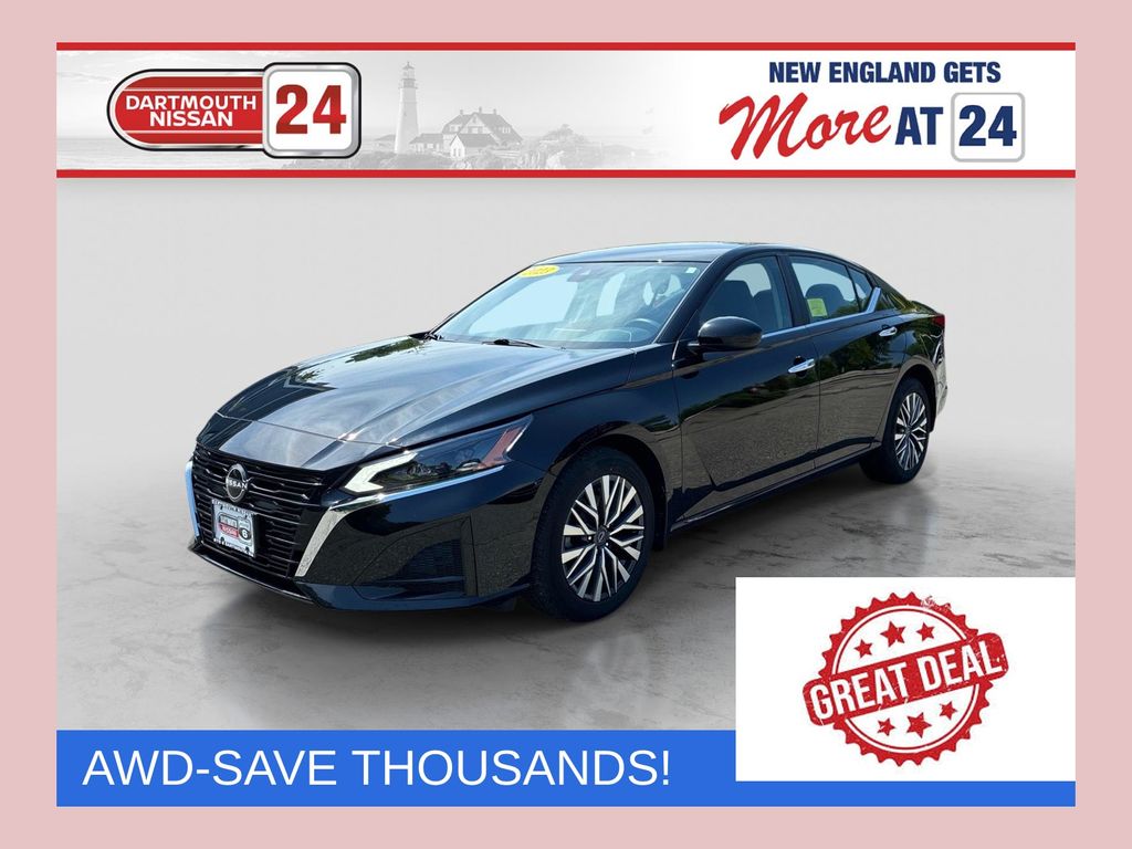 Super Black 2023 Nissan Altima Sedan All-Wheel Drive Continuously Variable Transmission