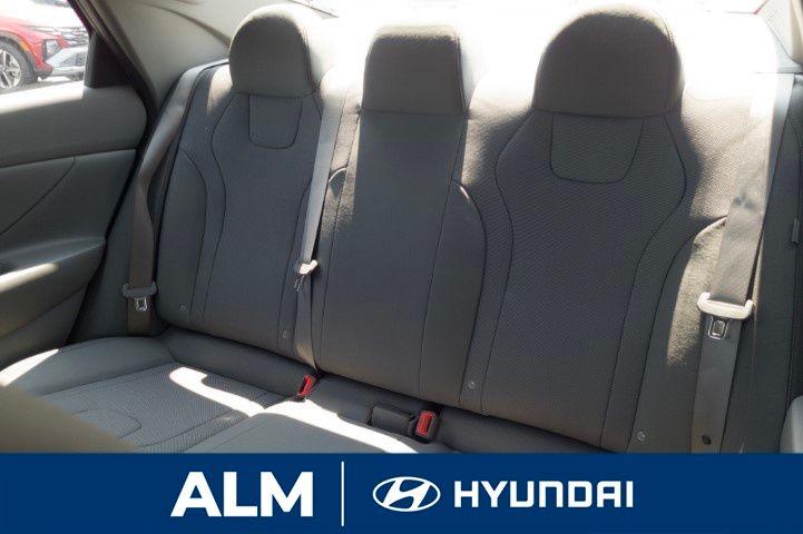New 2026 White Hyundai SE image 14